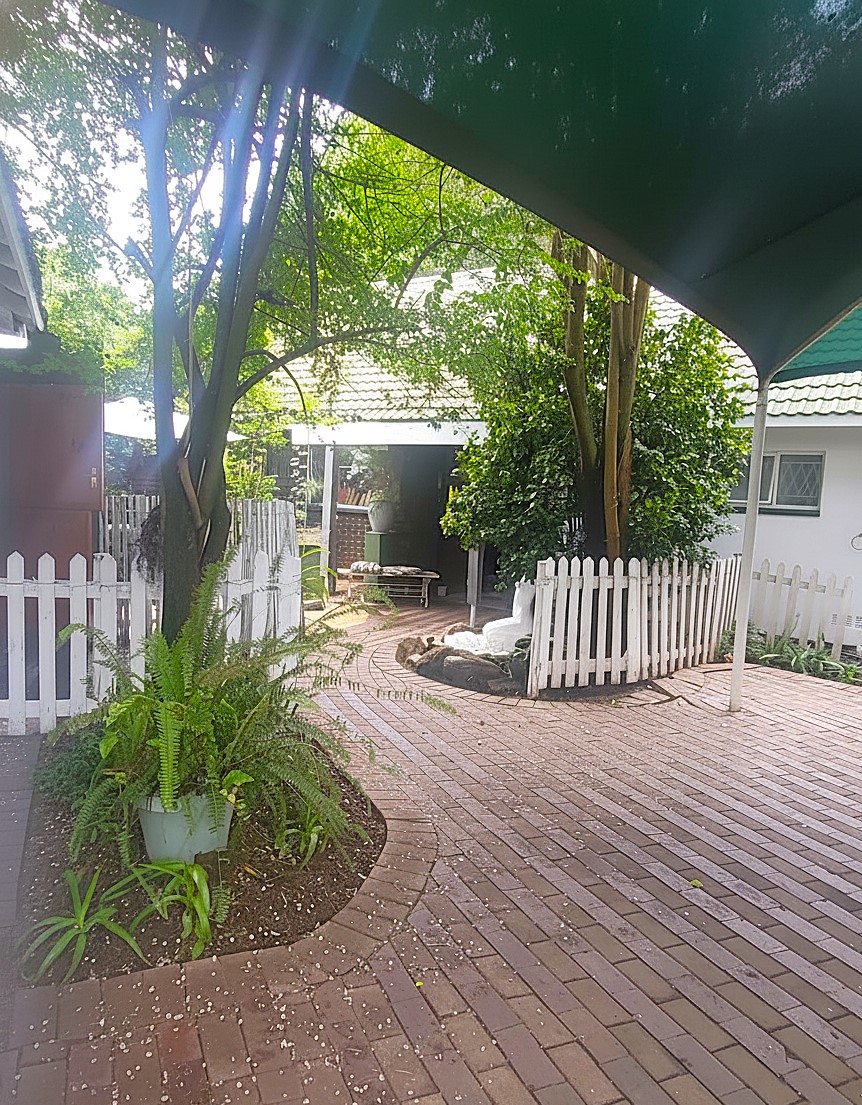 3 Bedroom Home, 3 Self Contained Cottages and 2 Outside Rooms For Sale in Bryanston — image 16