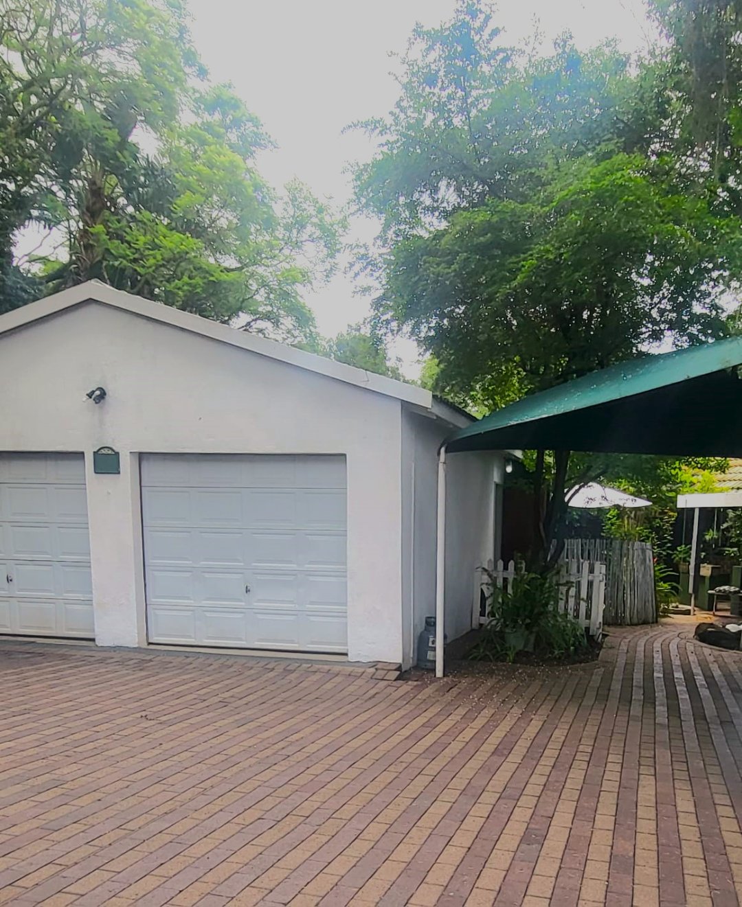 3 Bedroom Home, 3 Self Contained Cottages and 2 Outside Rooms For Sale in Bryanston — image 17