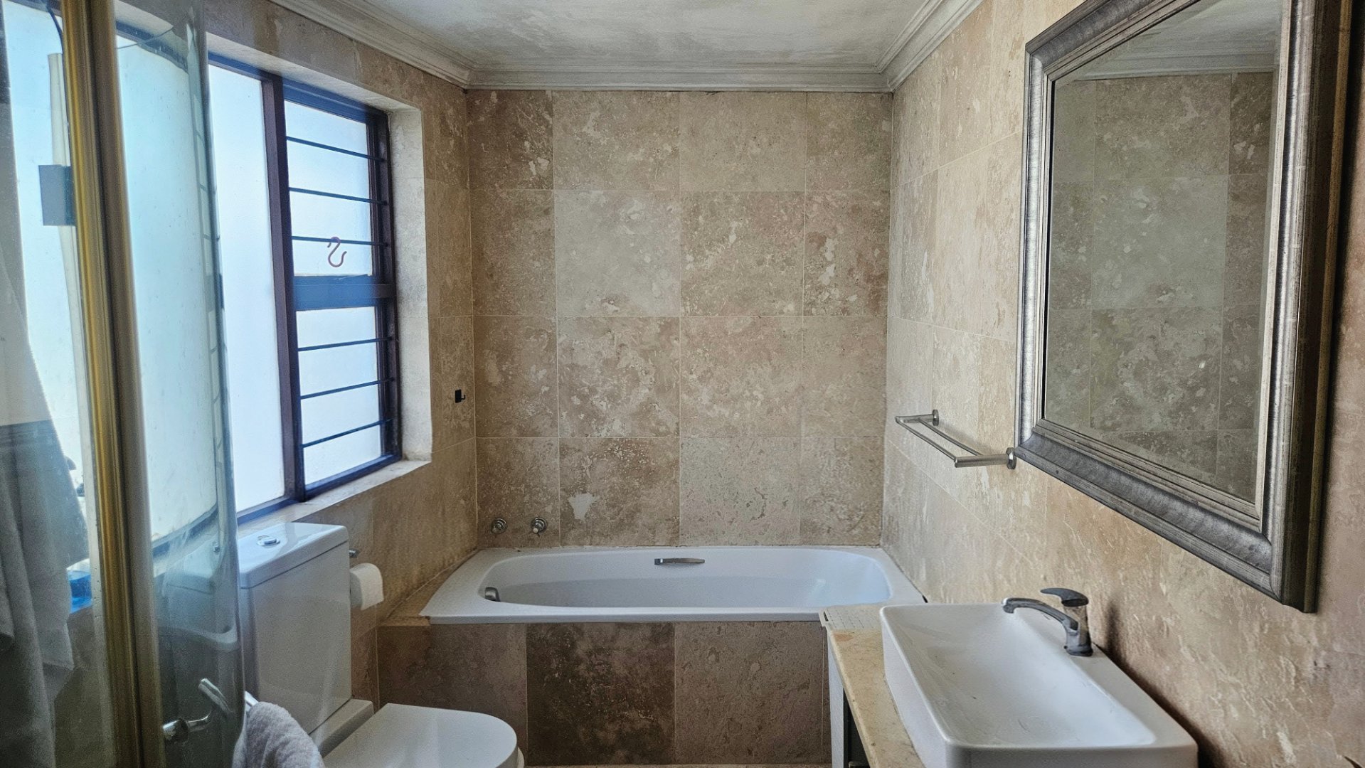 Secure 5 Bedroom Home For Rent In Bryanston East — image 22
