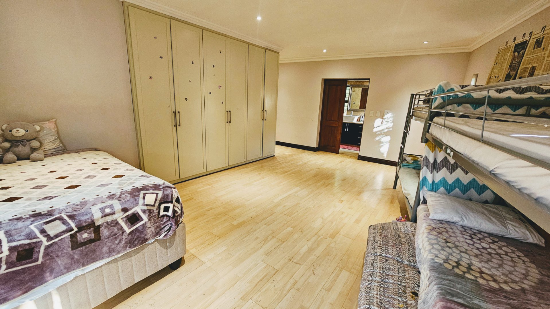Secure 5 Bedroom Home For Rent In Bryanston East — image 27