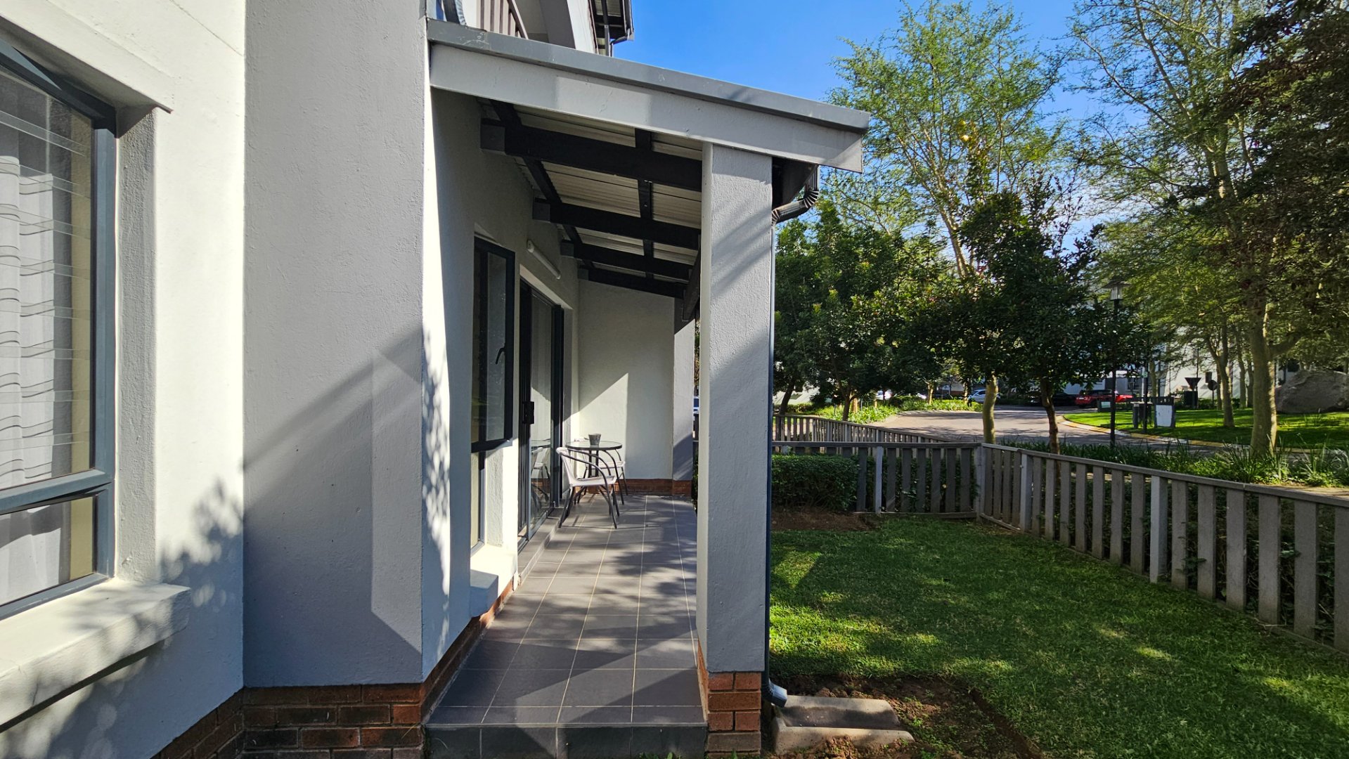 Flawless and secure 3 bedroom 2 bathroom ground floor unit for sale in Birchwood Village — image 16