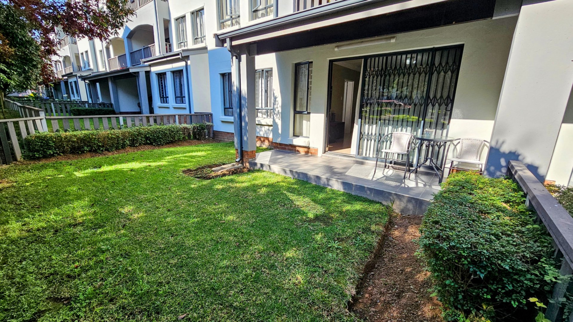 Flawless and secure 3 bedroom 2 bathroom ground floor unit for sale in Birchwood Village