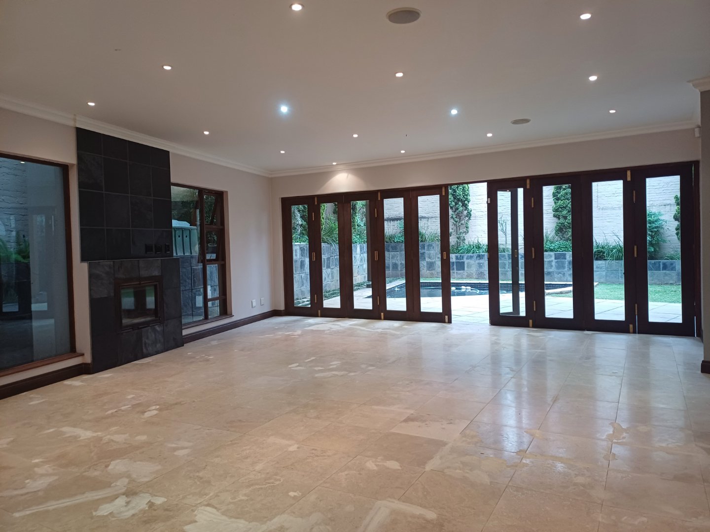 Secure 5 Bedroom Home For Sale In Bryanston East — image 8