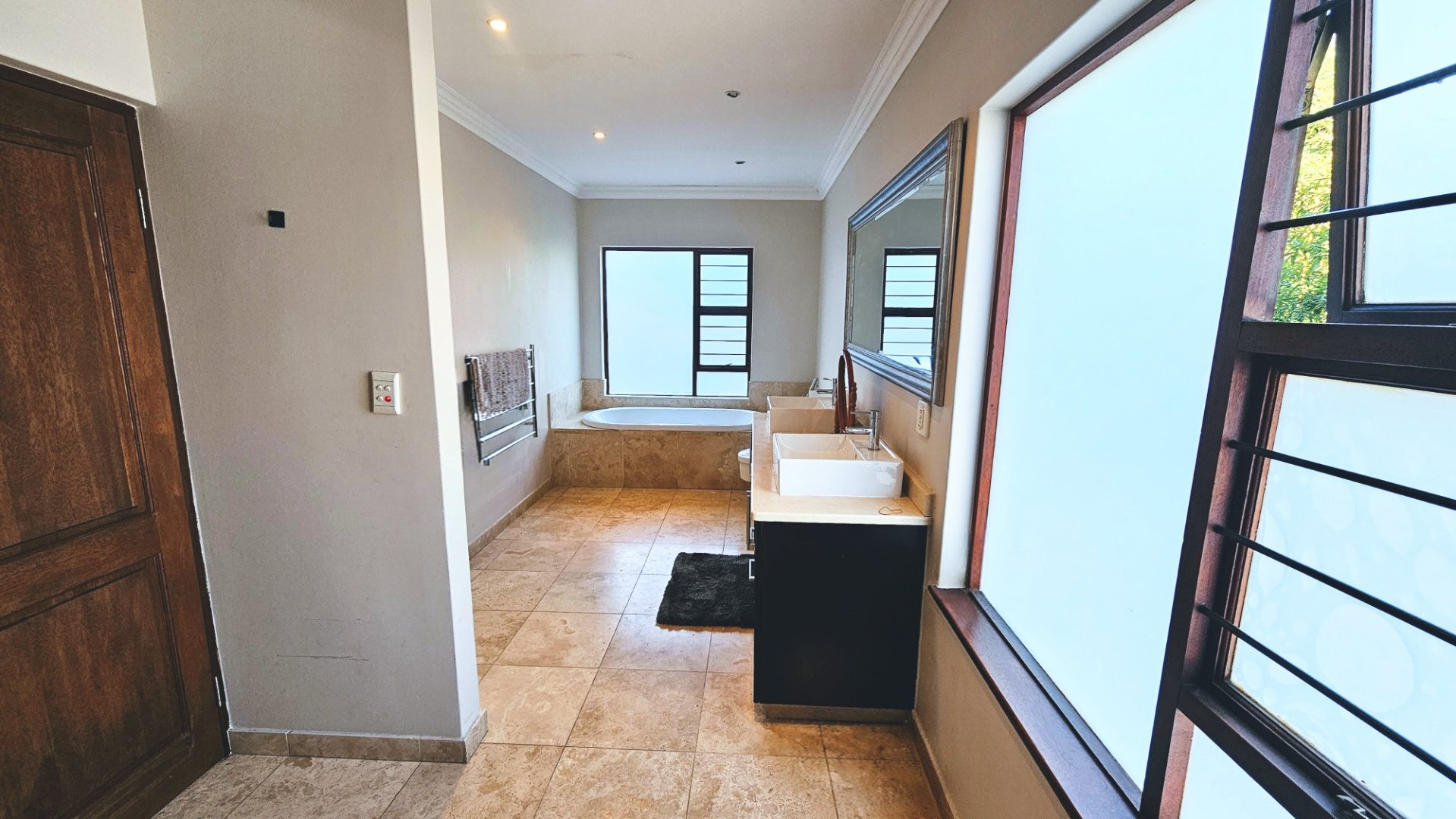 Secure 5 Bedroom Home For Sale In Bryanston East — image 19