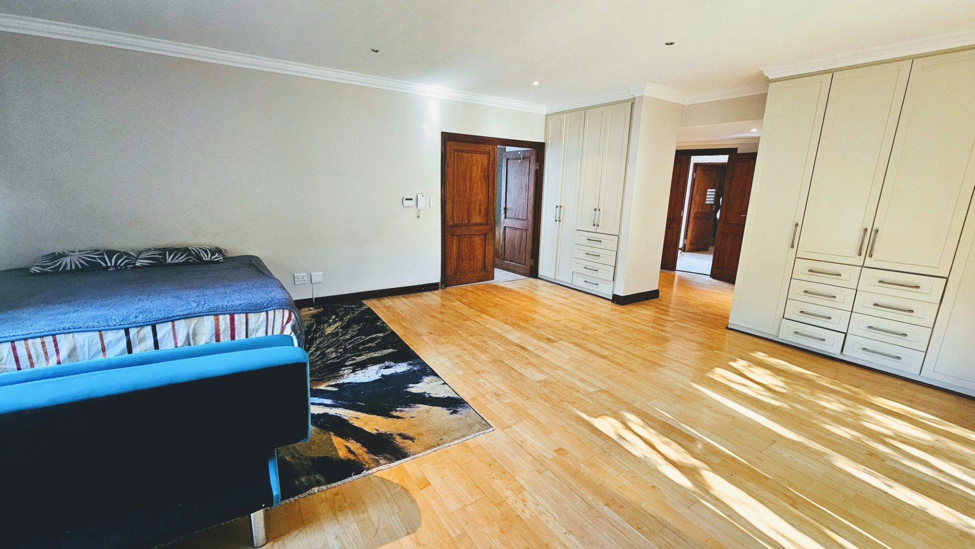 Secure 5 Bedroom Home For Sale In Bryanston East — image 16