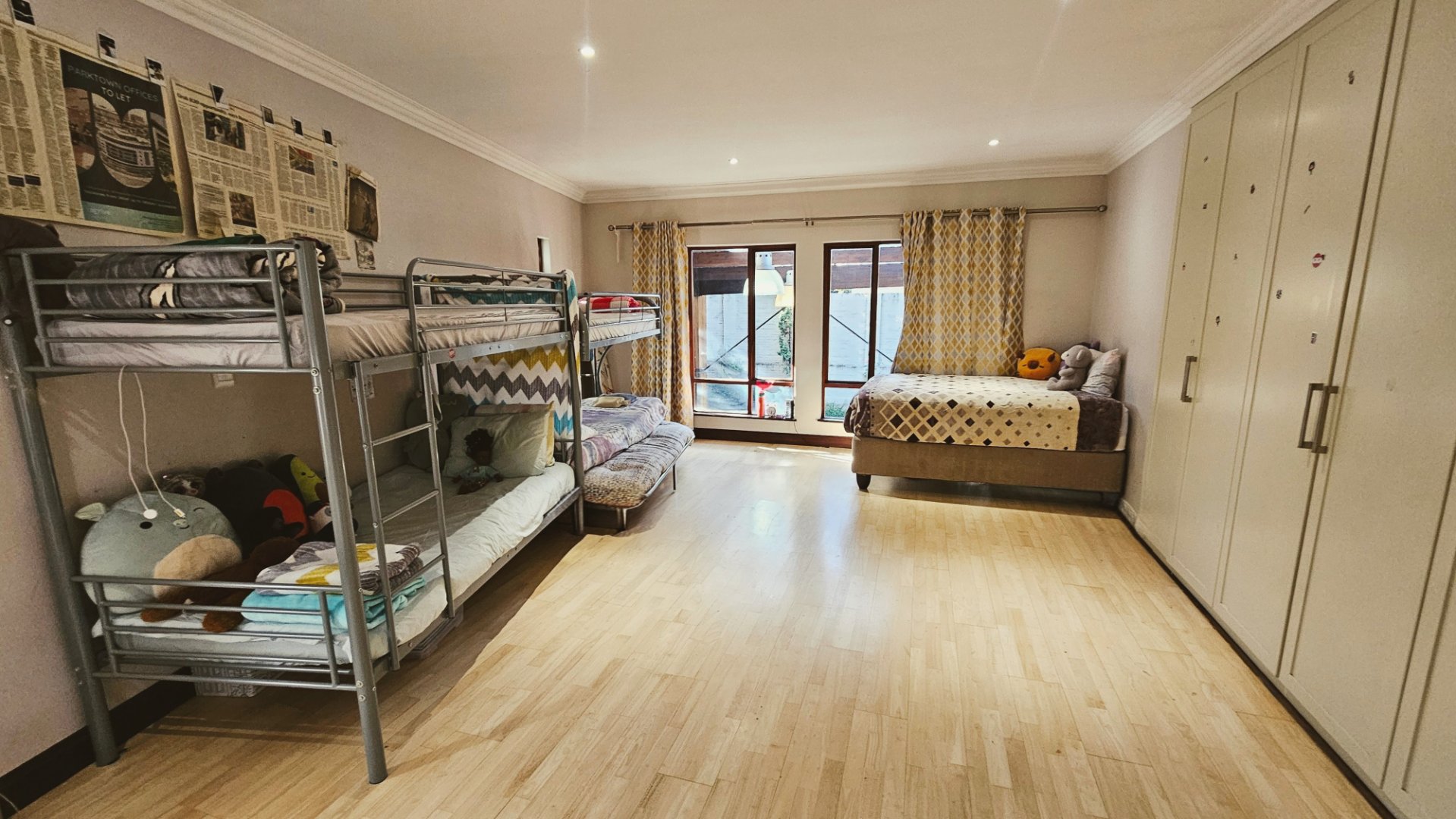 Secure 5 Bedroom Home For Sale In Bryanston East — image 27