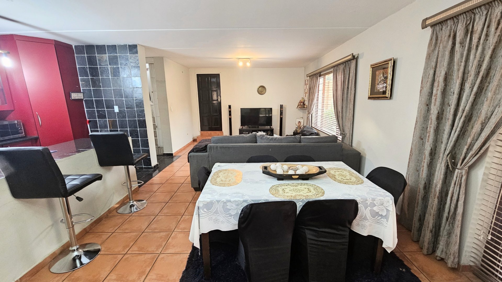 Secure 3 Bedroom Free-Standing Townhouse for Sale in Craigavon — image 5