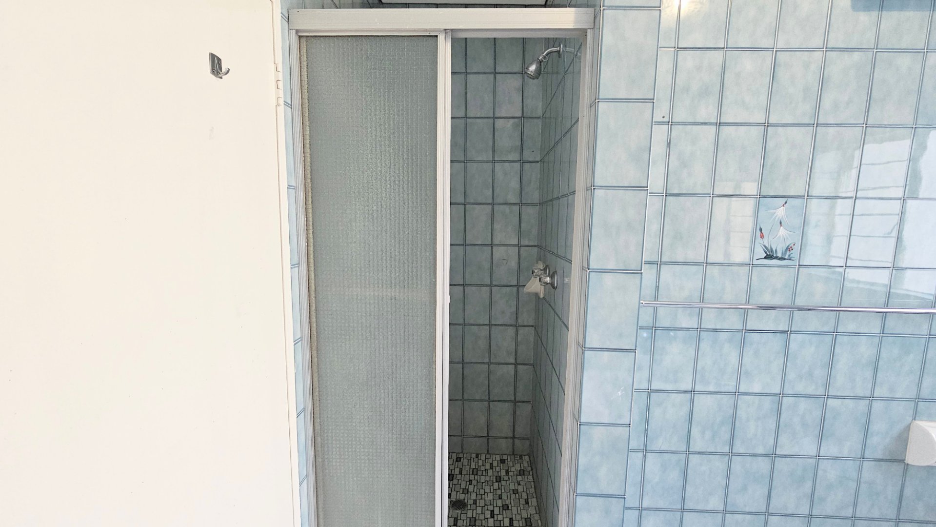 Secure 3 Bedroom 3 bathroom home For Sale in River Club — image 23