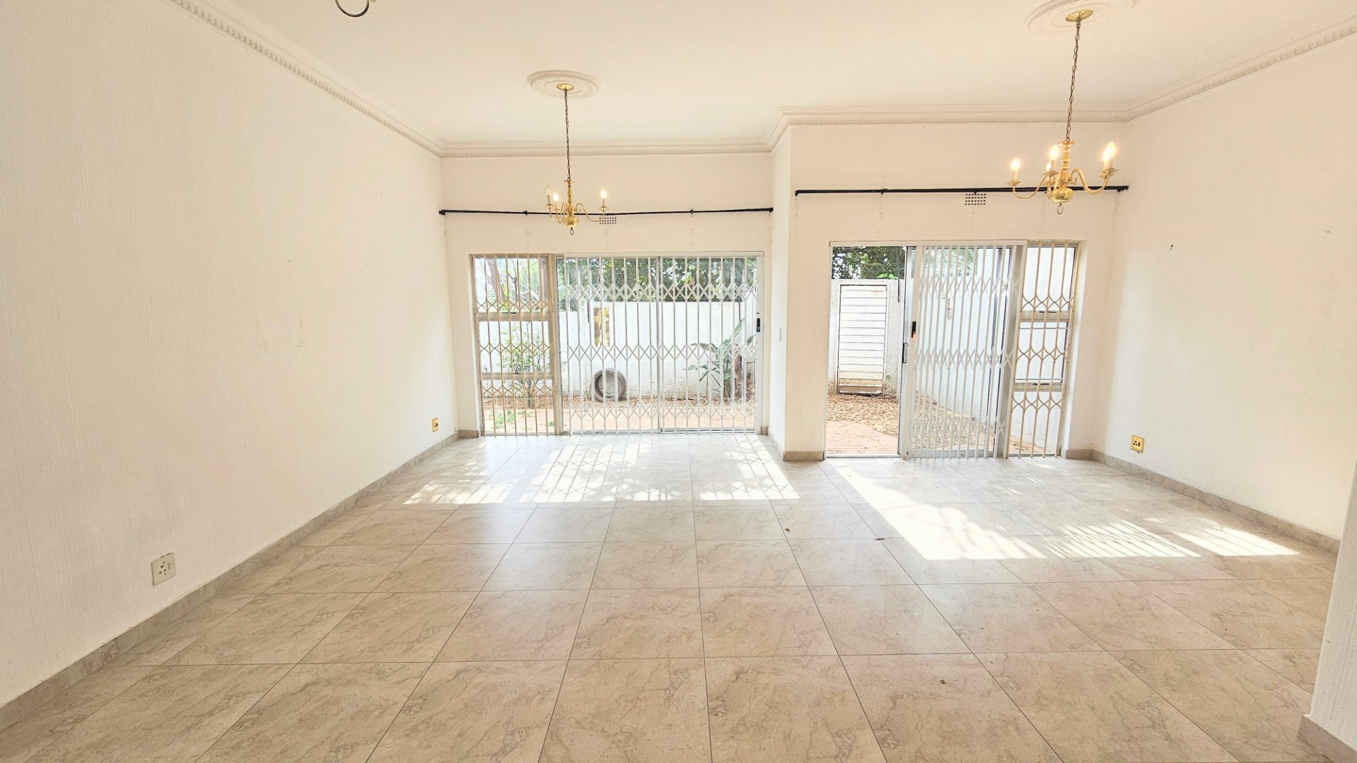 Secure 3 Bedroom 3 bathroom home For Sale in River Club — image 7