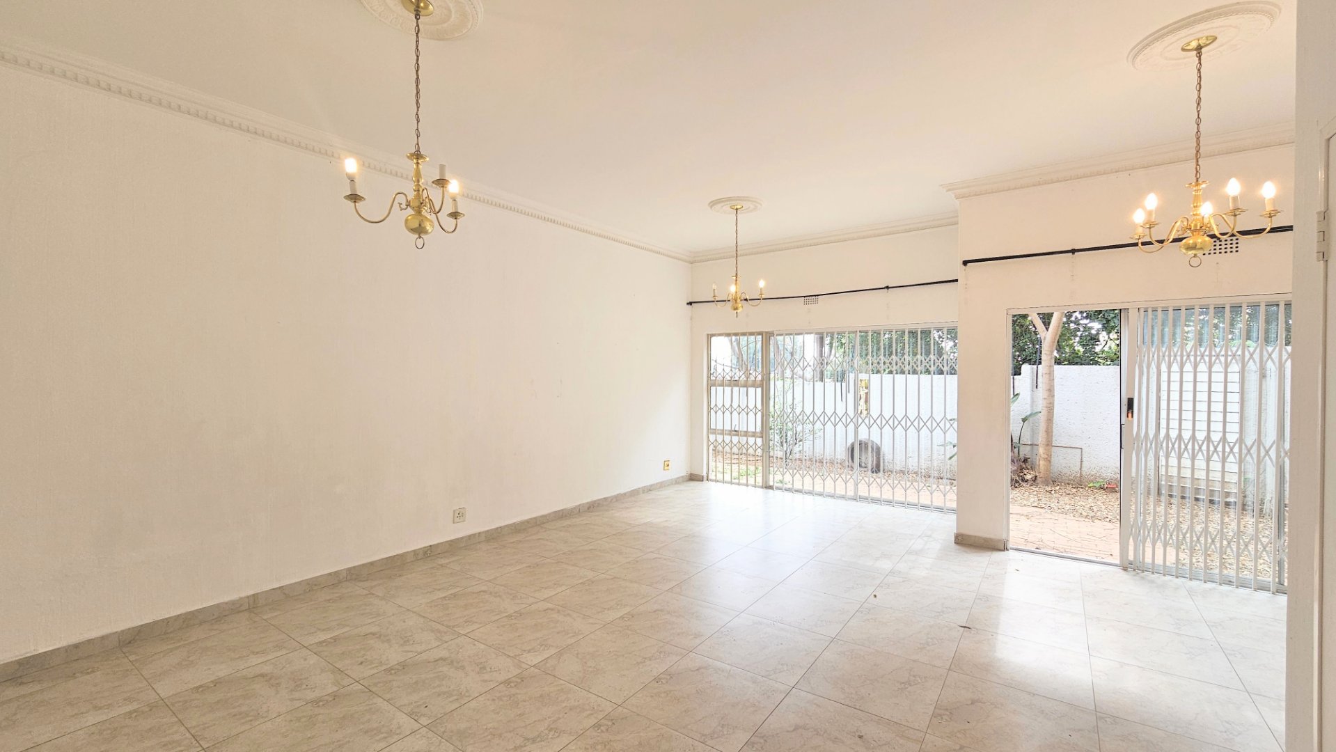 Secure 3 Bedroom 3 bathroom home For Sale in River Club — image 8