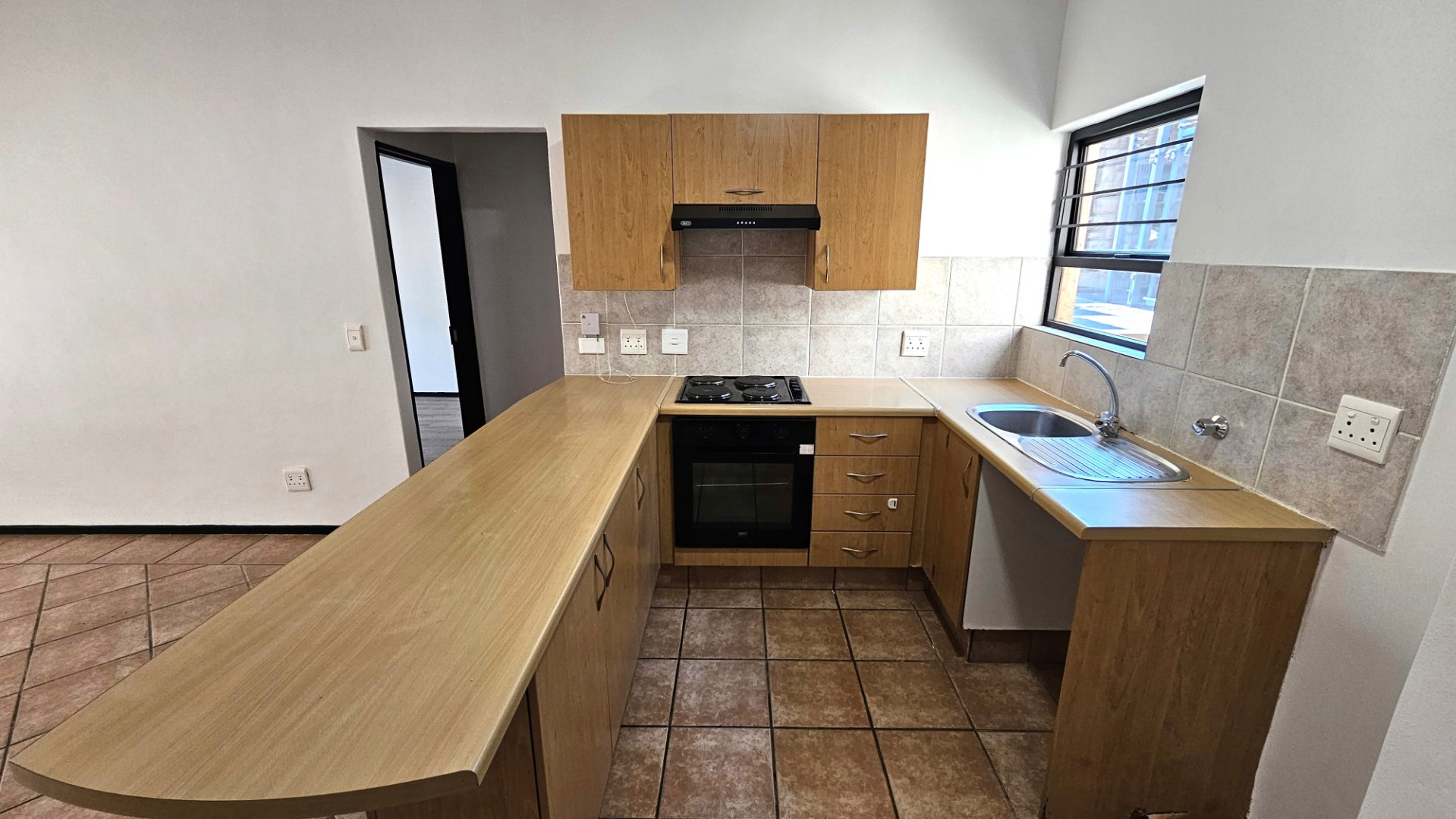 1 Bedroom Ground Floor Garden Unit For Rent in Chobe Sands — image 5