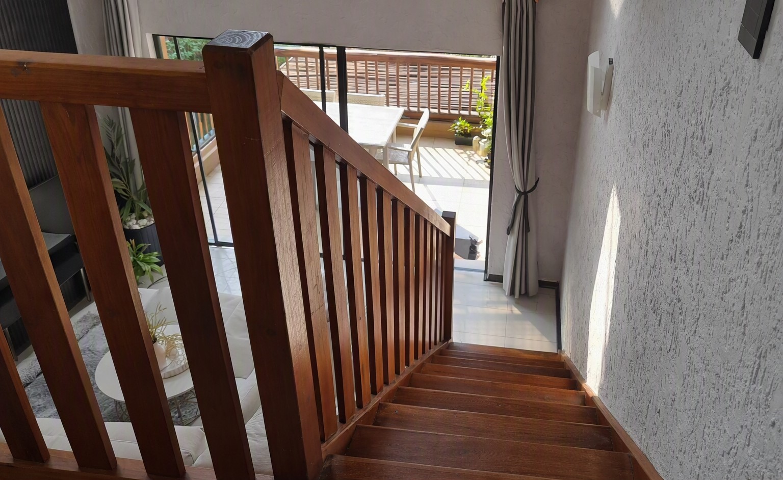 Modern 2 or 3 Bedroom Loft Apartment For Sale In Douglasdale — image 29