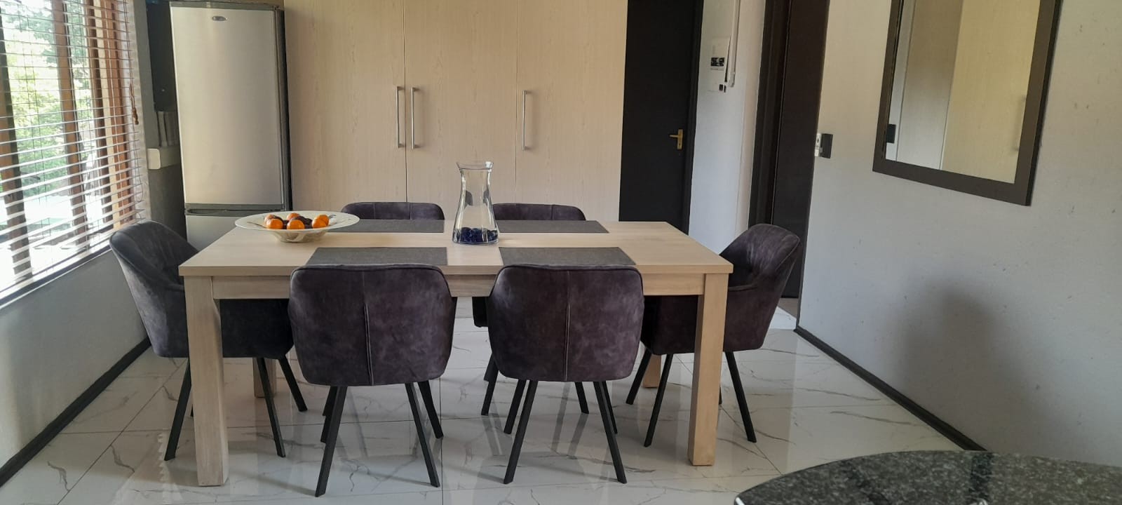 Modern 2 or 3 Bedroom Loft Apartment For Sale In Douglasdale — image 13