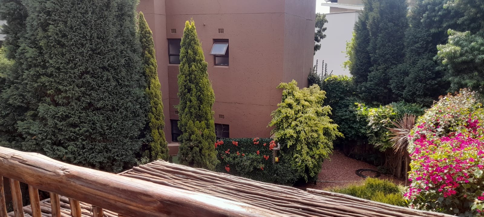 Modern 2 or 3 Bedroom Loft Apartment For Sale In Douglasdale — image 27